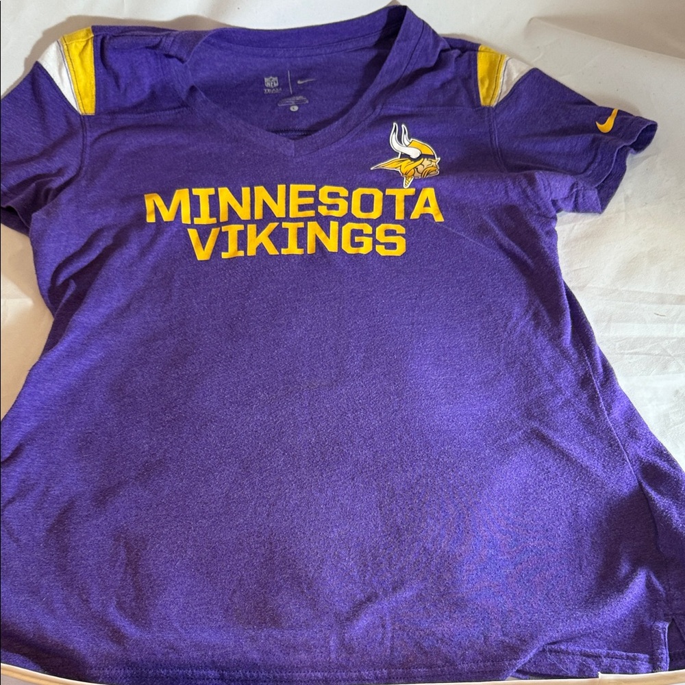 Minnesota Vikings Nike Purple Shirt
